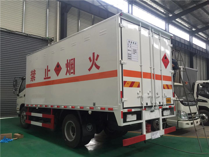 氣瓶運輸車價格.jpg